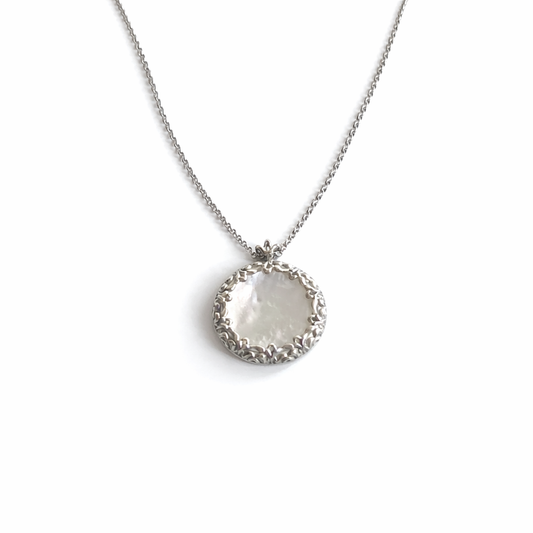 Collana con pendente in madreperla - Nimara